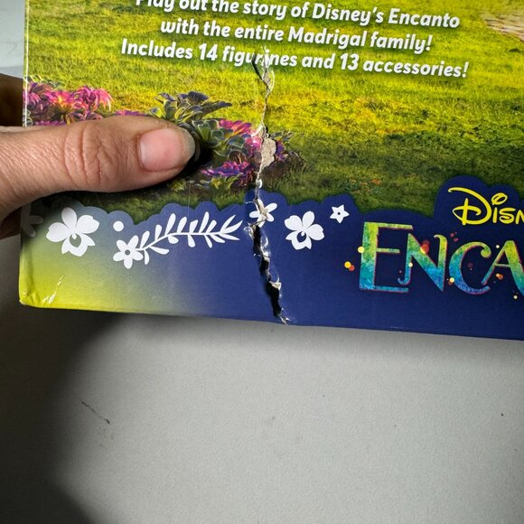 Disney Encanto Madrigal Family Surprises Holiday Advent Calendar Toy NWT - Picture 6 of 6